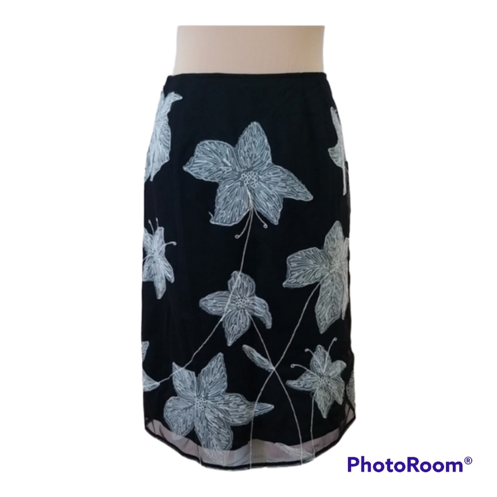 Black floral mesh skirt, size 2